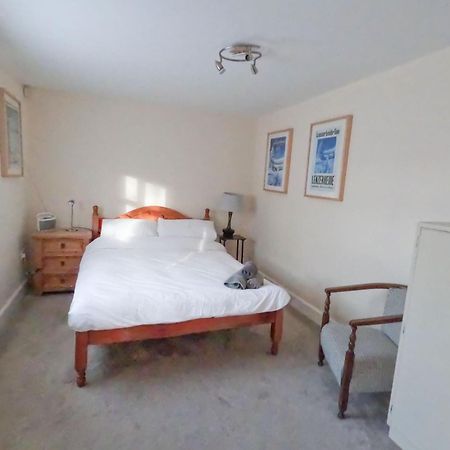 Relaxing Townhouse In The Heart Of Bridport Villa Eksteriør bilde