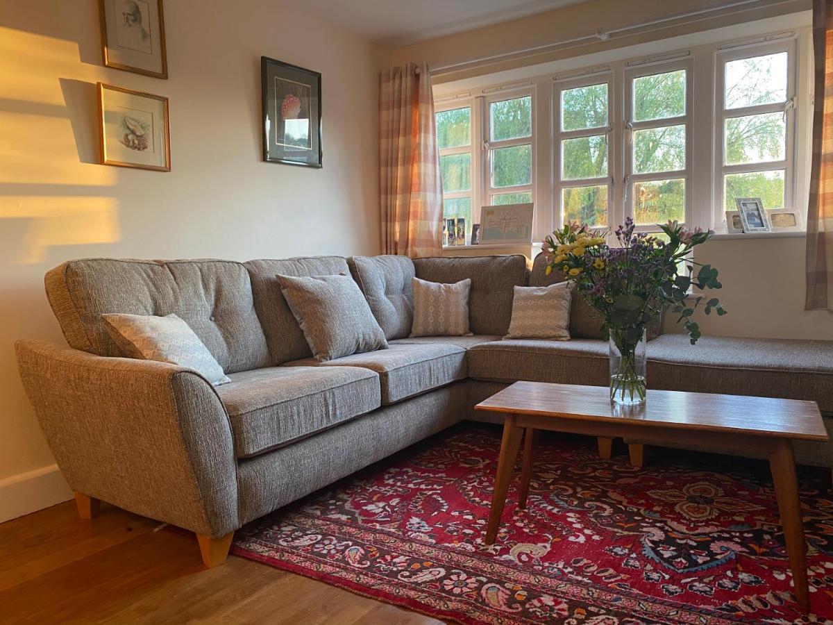 Relaxing Townhouse In The Heart Of Bridport Villa Eksteriør bilde