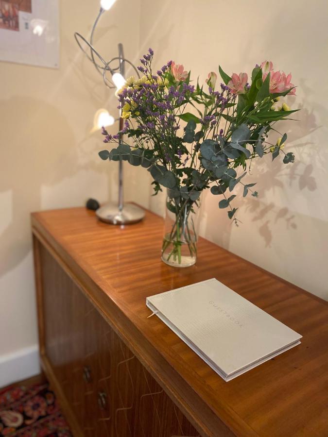 Relaxing Townhouse In The Heart Of Bridport Villa Eksteriør bilde
