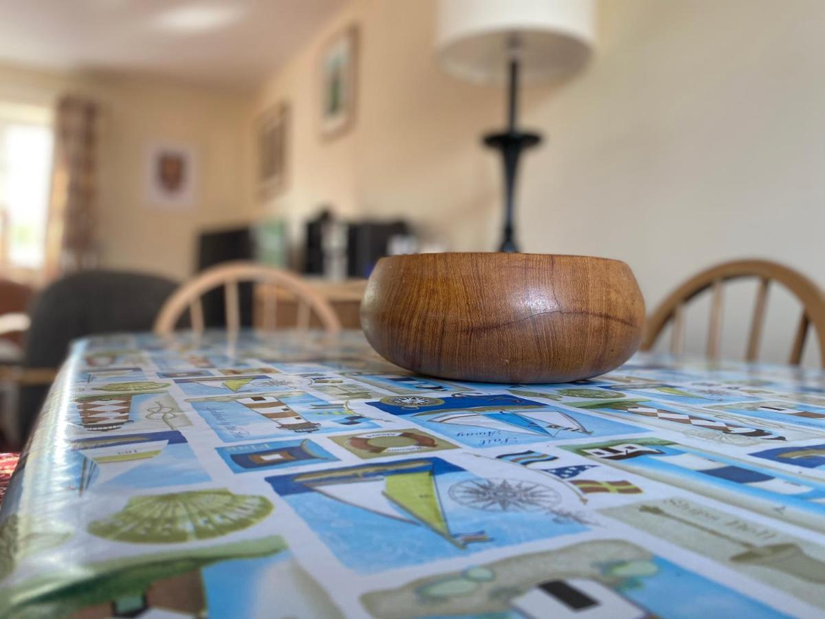 Relaxing Townhouse In The Heart Of Bridport Villa Eksteriør bilde