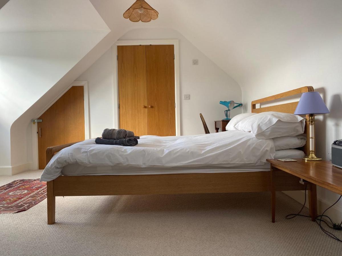 Relaxing Townhouse In The Heart Of Bridport Villa Eksteriør bilde