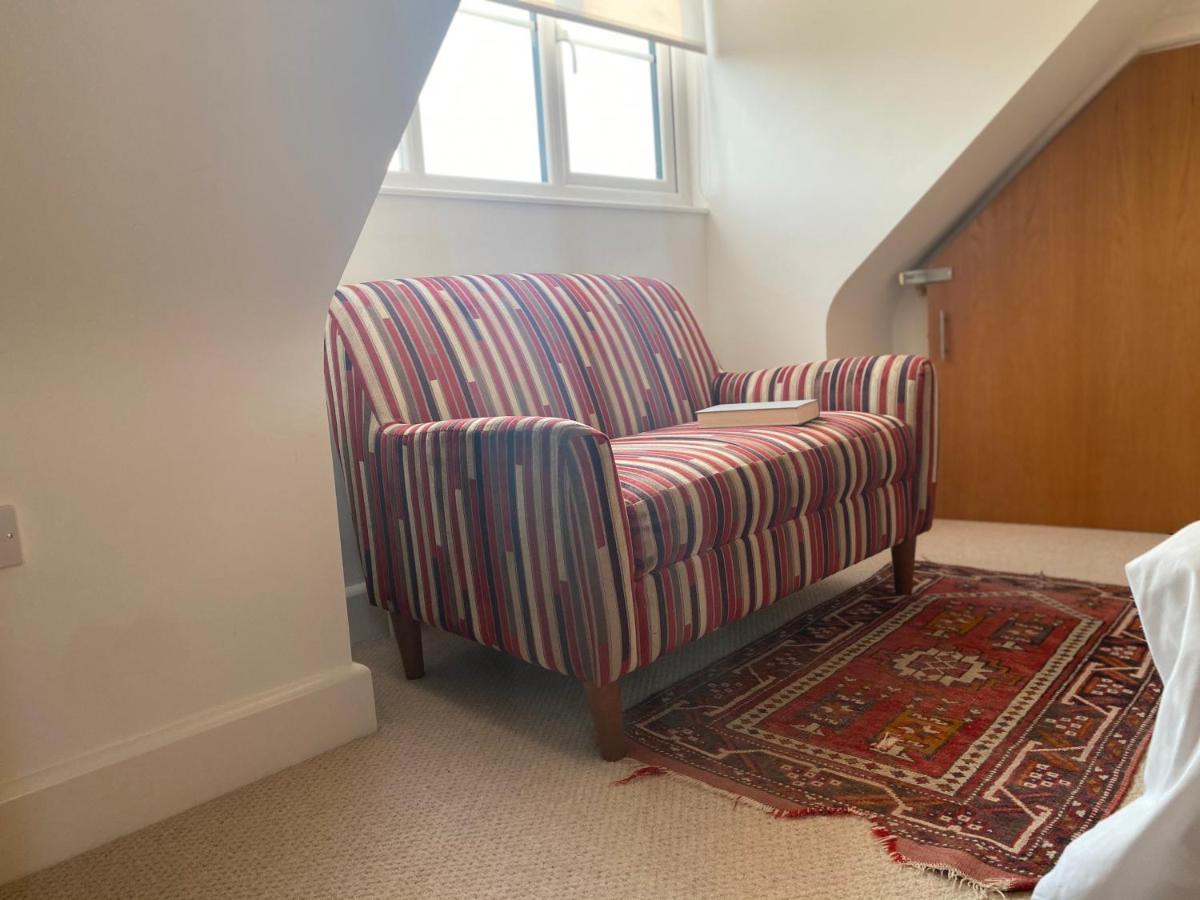 Relaxing Townhouse In The Heart Of Bridport Villa Eksteriør bilde