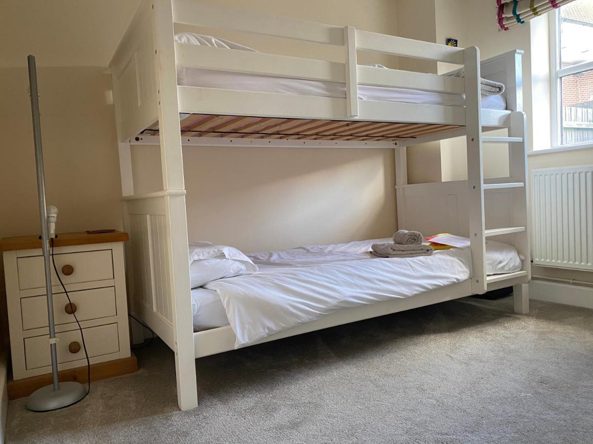 Relaxing Townhouse In The Heart Of Bridport Villa Eksteriør bilde